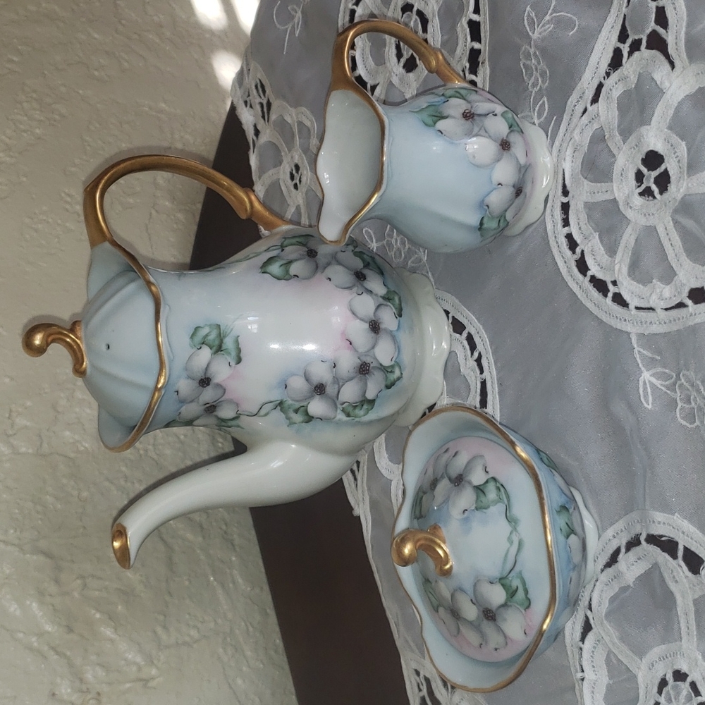 Porcelain Tea Set